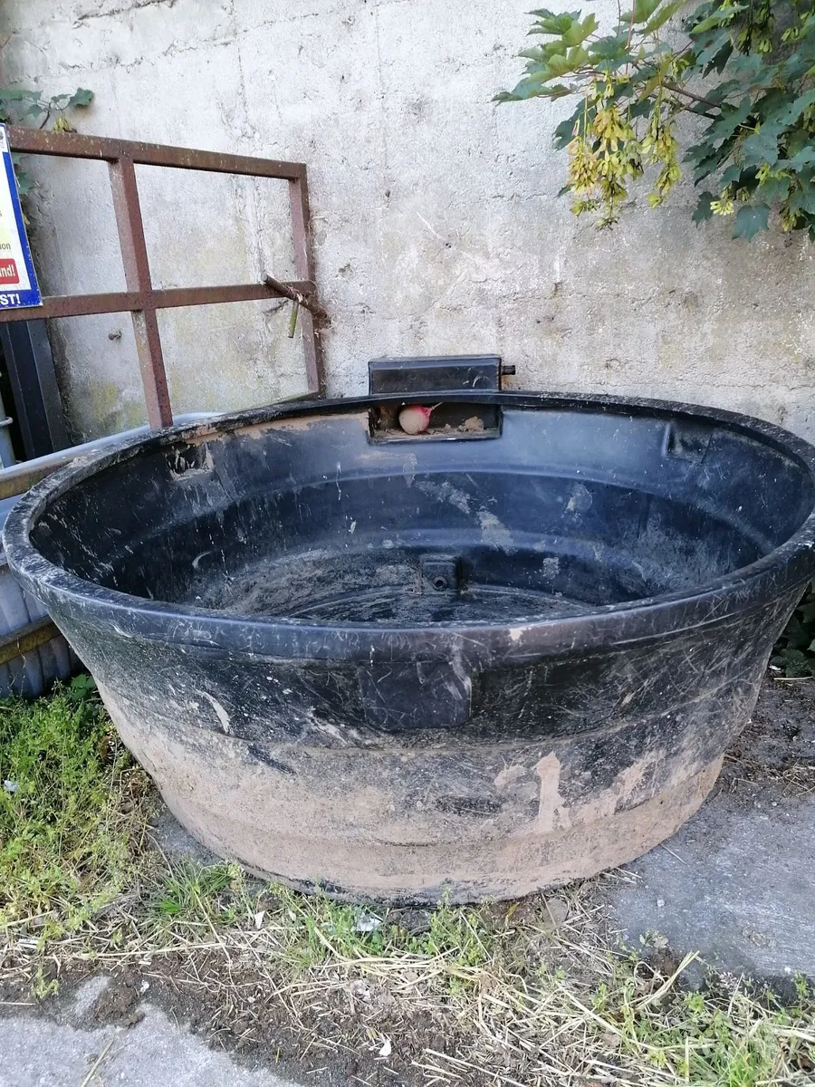 Water Trough - Image 3