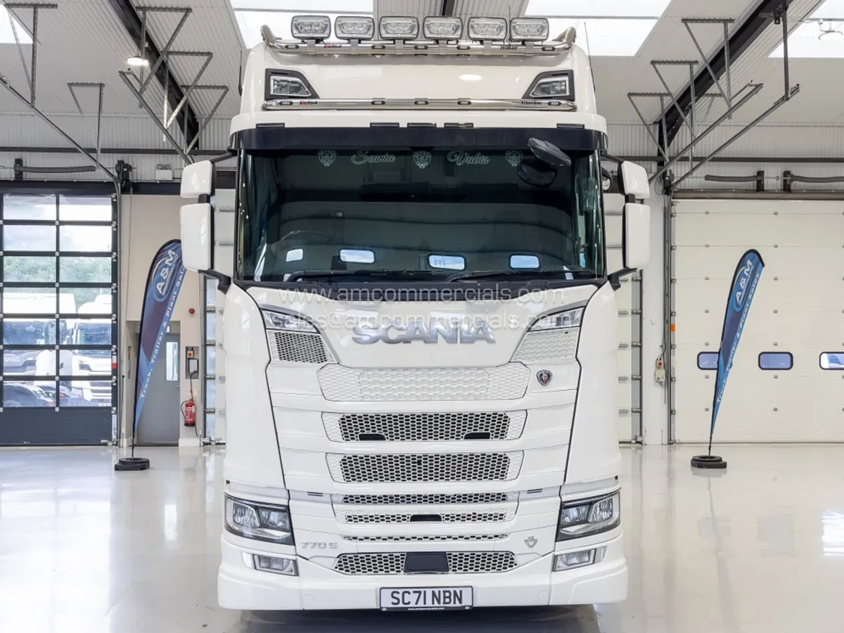 2022 (71) SCANIA 770S HIGHLINE 6X2 TAG AXLE - Image 2
