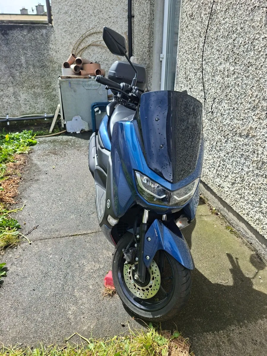 Yamaha Nmax 20242 with only 3.500km on the clock