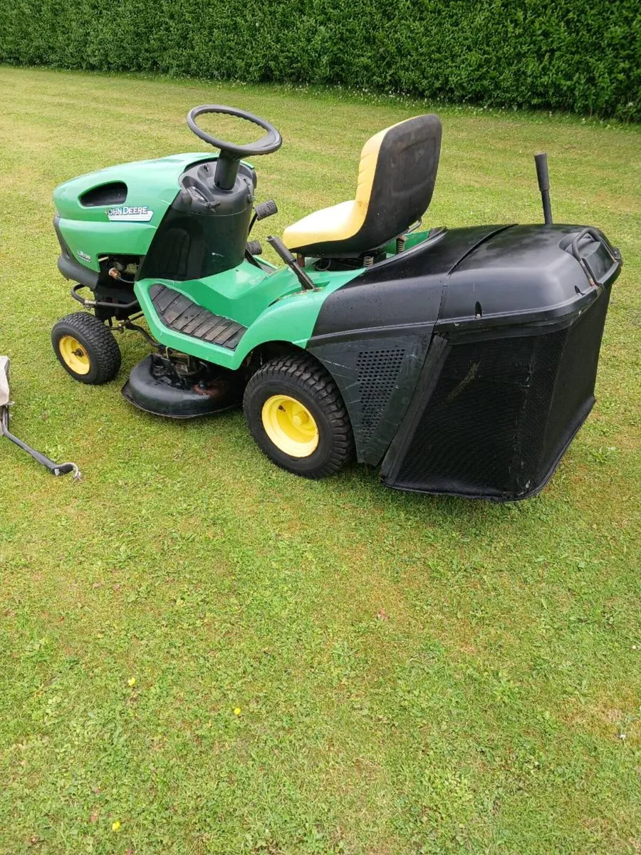 Hydrostatic Replacement deck Briggs engine - Image 3