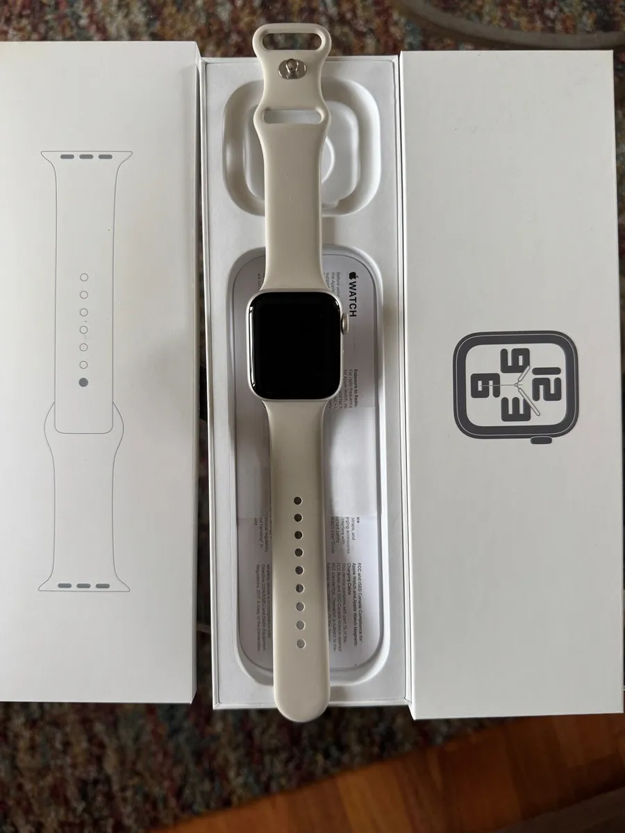 Apple Watch SE GPS 40mm - Image 3