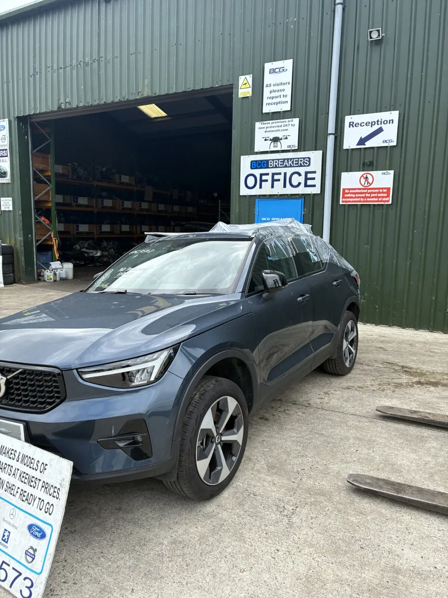 2026 volvo xc40 parts breaking - Image 2