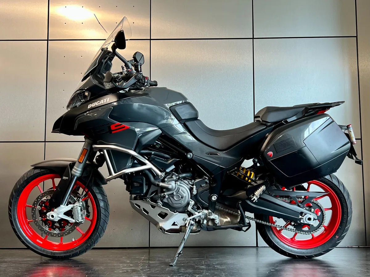 DUCATI MULTISTRADA V2 S TOURING
