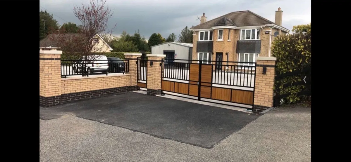 Bespoke driveway gates - Image 1