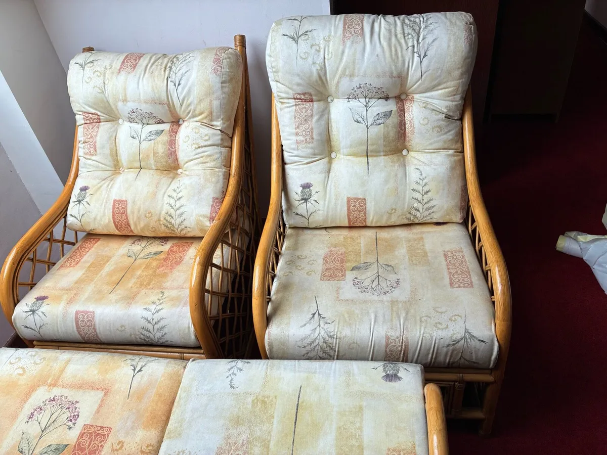 Conservatory/ Cane Suite - Image 2