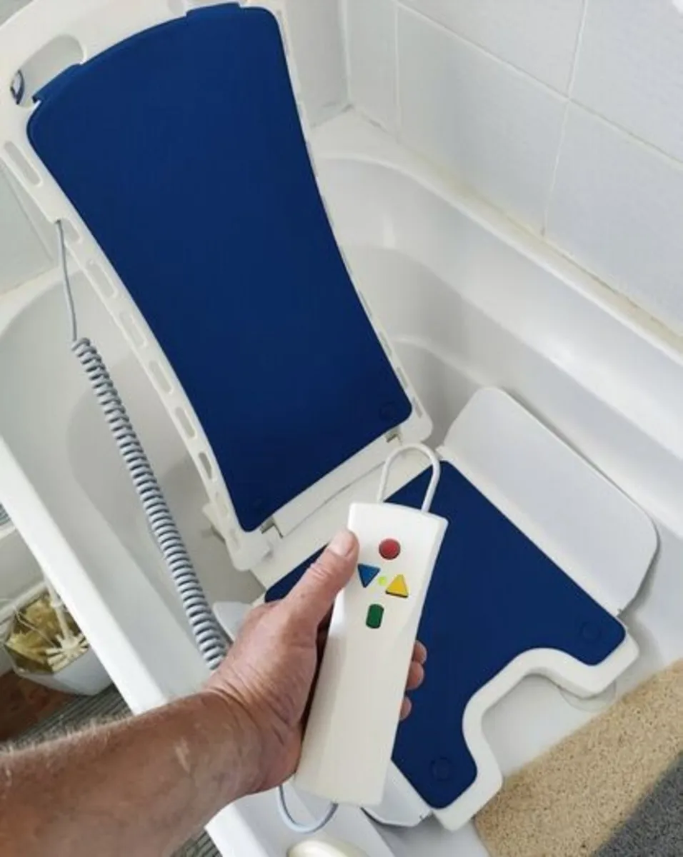 Bellavita Bathlift - Image 2