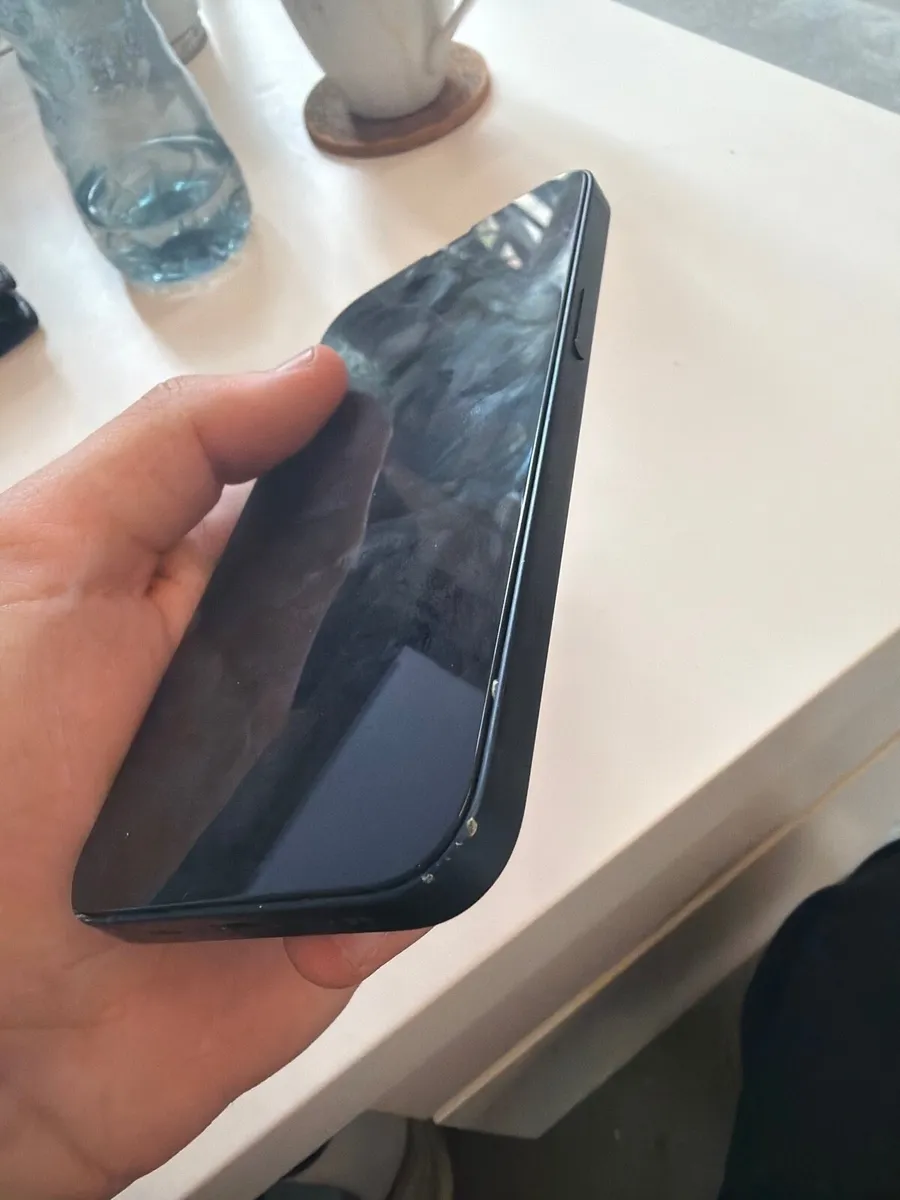 IPhone 13 128GB Sim Free - Image 3