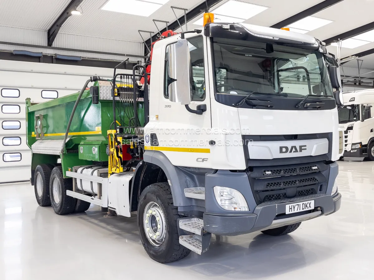 2021 DAF CF 370 TIPPER GRAB - Image 2