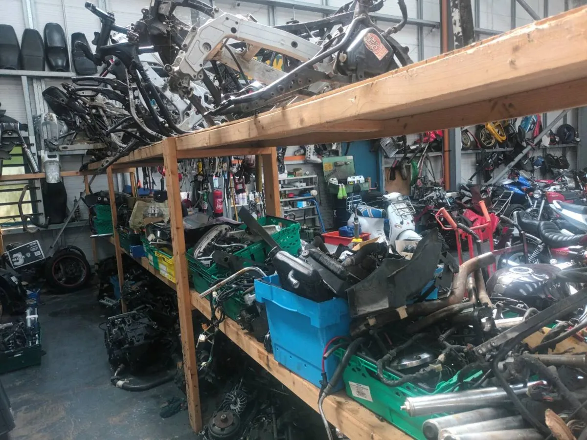 ASSORTED MOTORCYCLE SPARES! HUGE JOB LOT! - Image 2