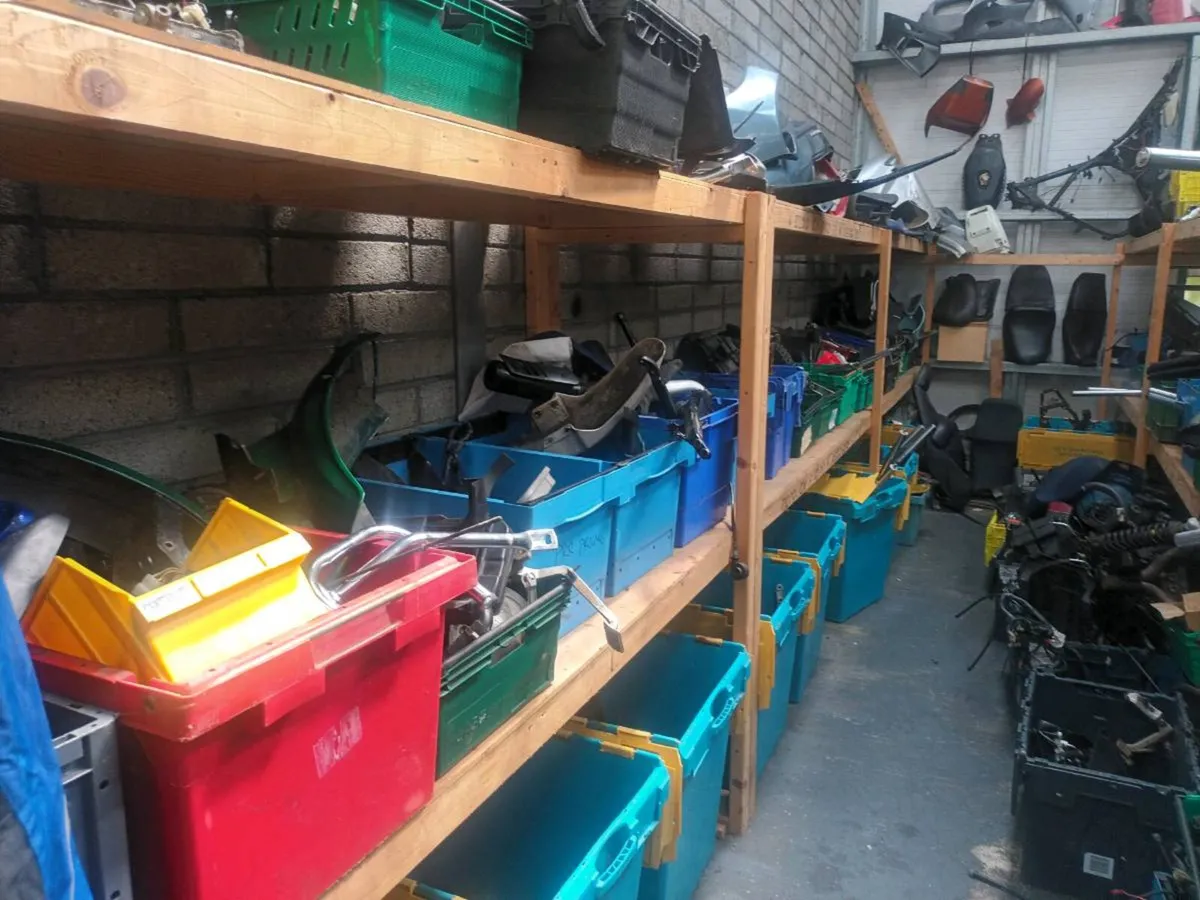 ASSORTED MOTORCYCLE SPARES! HUGE JOB LOT! - Image 3