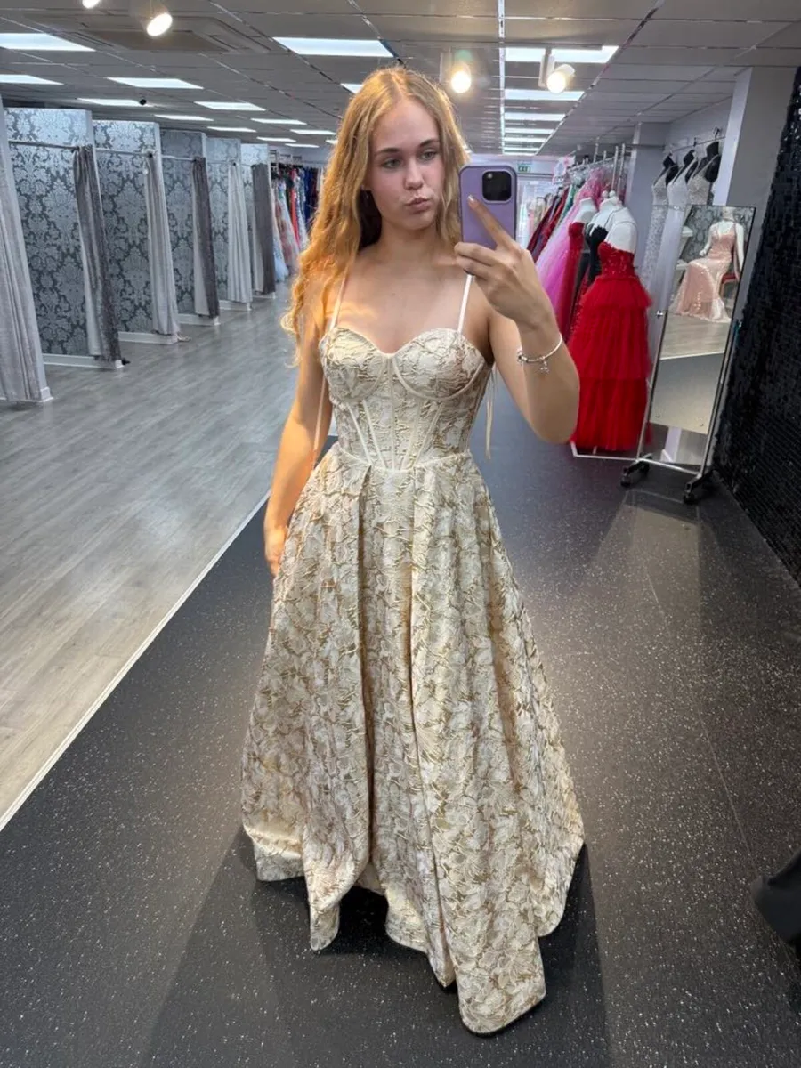 Debs Dress - Image 3