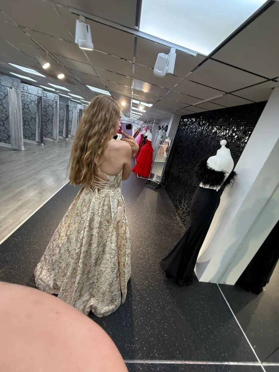 Debs Dress - Image 4