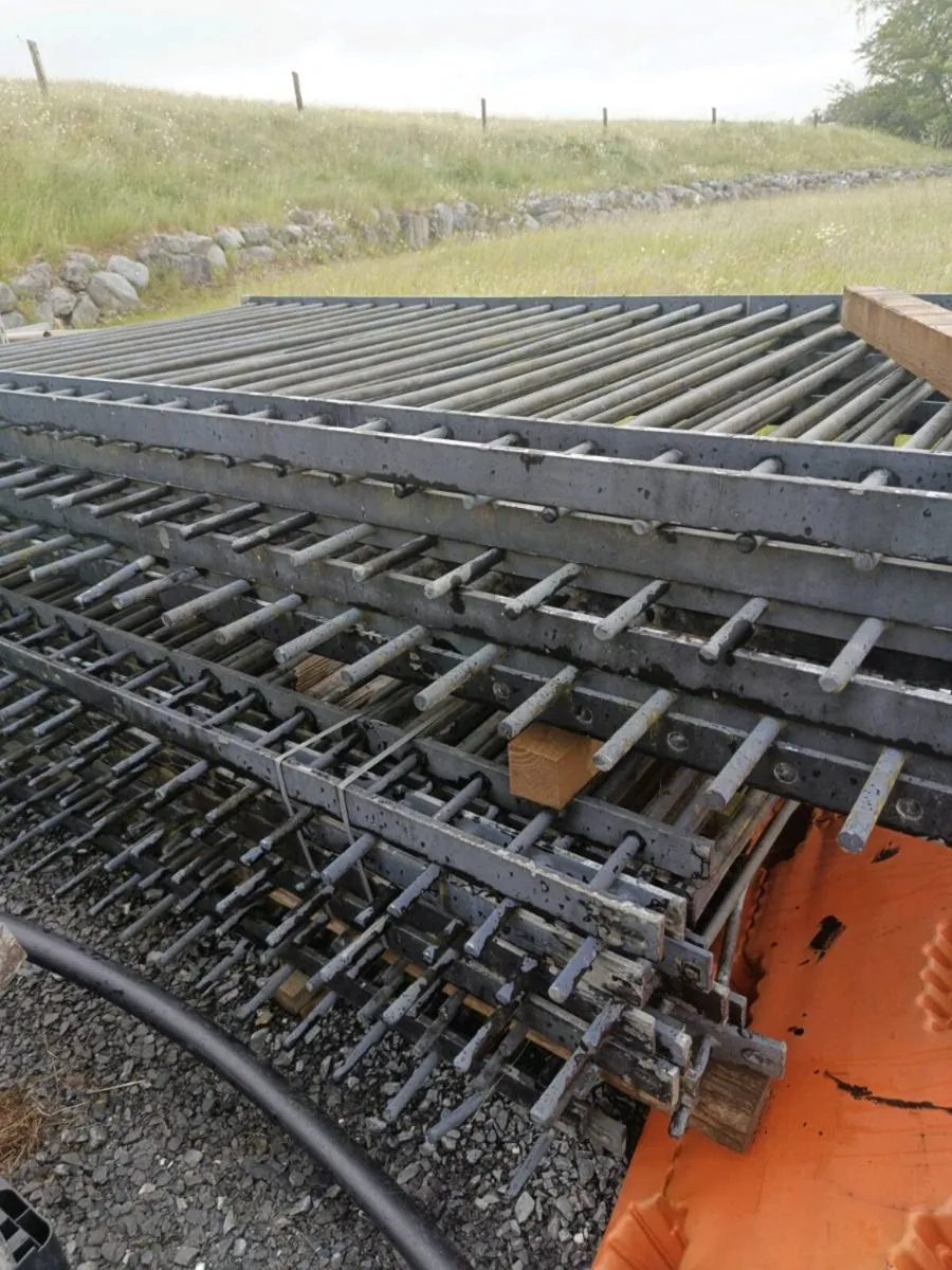 Galvanized powder coated Fencing - Image 2