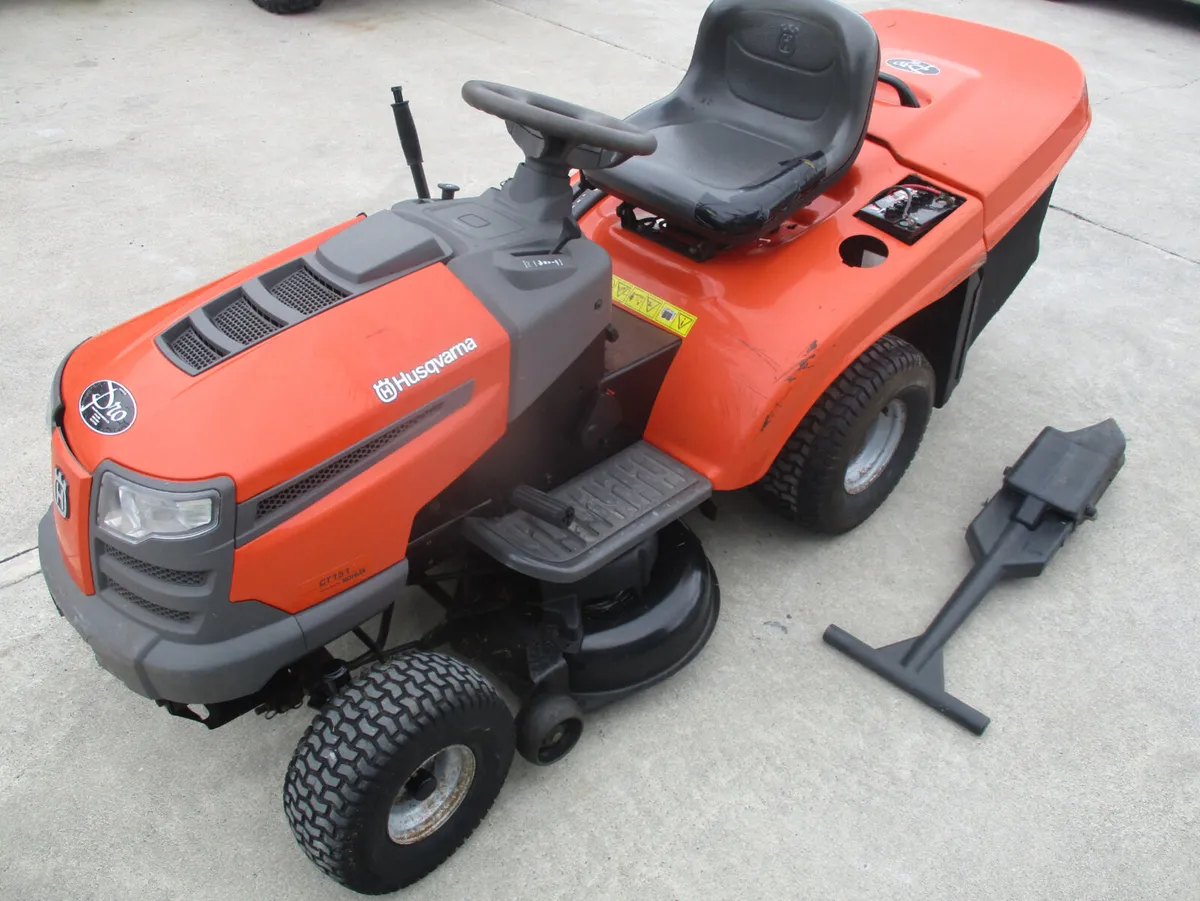 Husqvarna tractor mower - Image 2