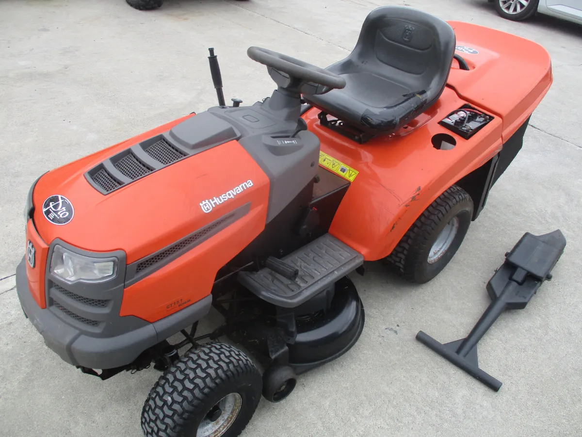 Husqvarna tractor mower - Image 3