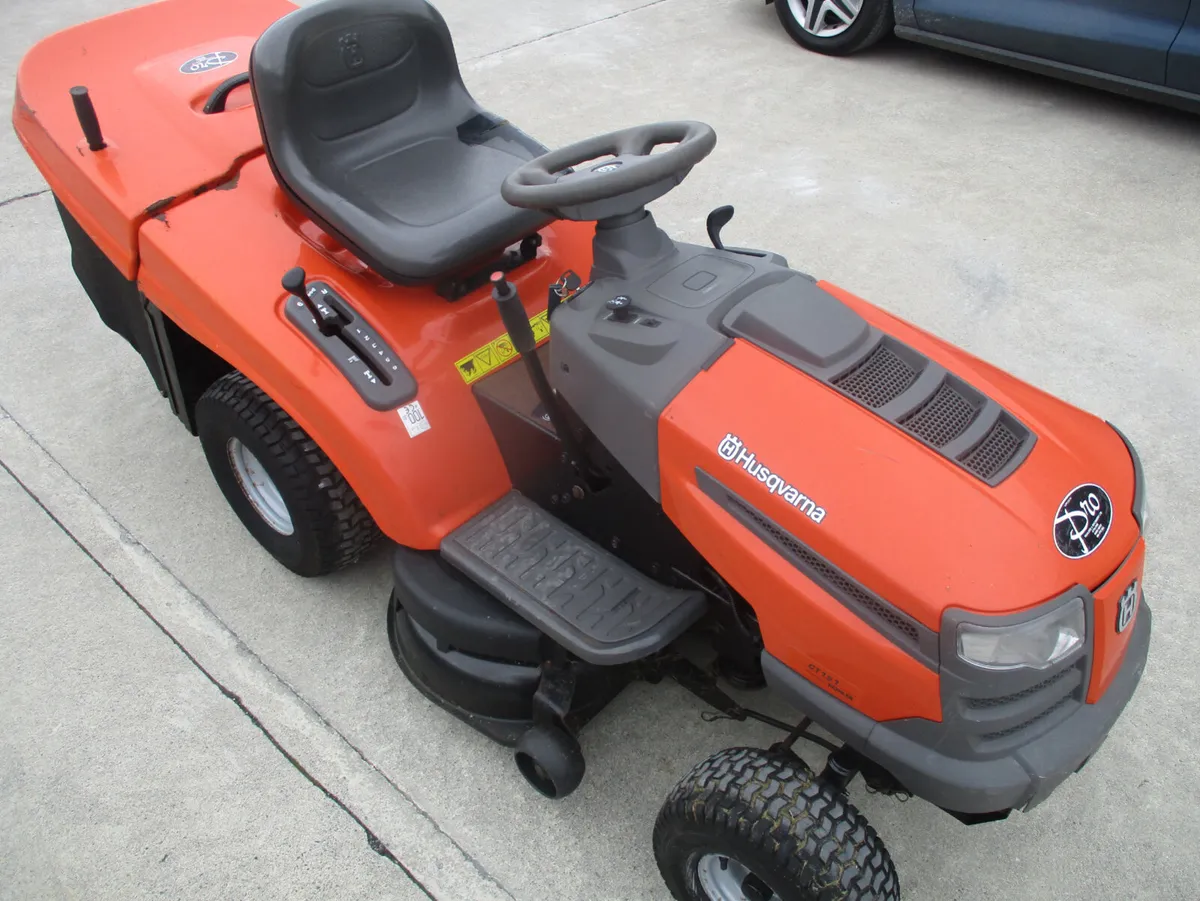 Husqvarna tractor mower - Image 1