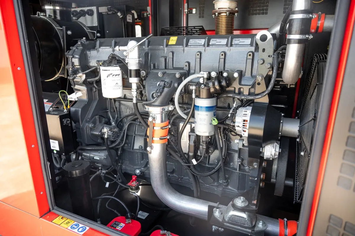 400kVA Diesel Generator - FPT Iveco Engine - Image 4