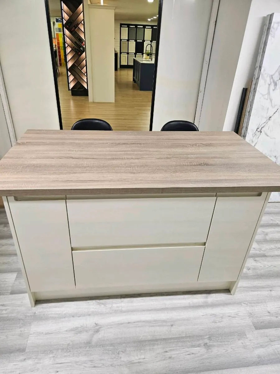 Brand new Kitchen islands - Image 1