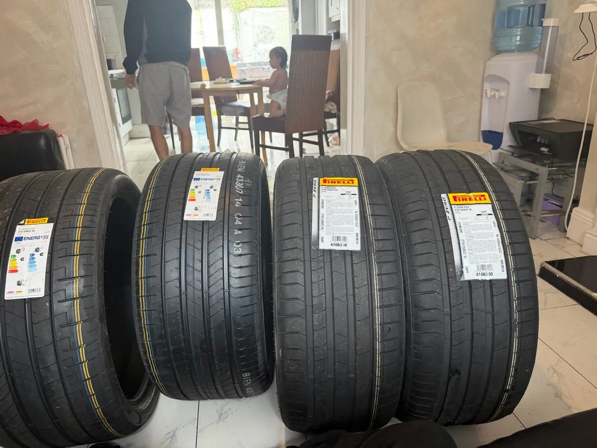 Pirelli tyress 275/35/22 315/30/22 - Image 3