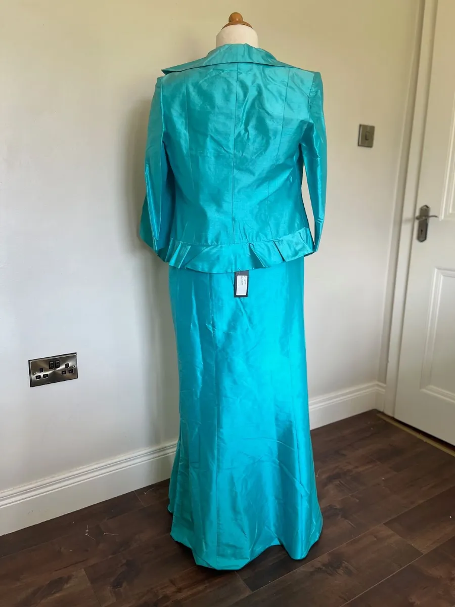Antonelle Tacchini Mother of the Bride 3 piece - Image 4