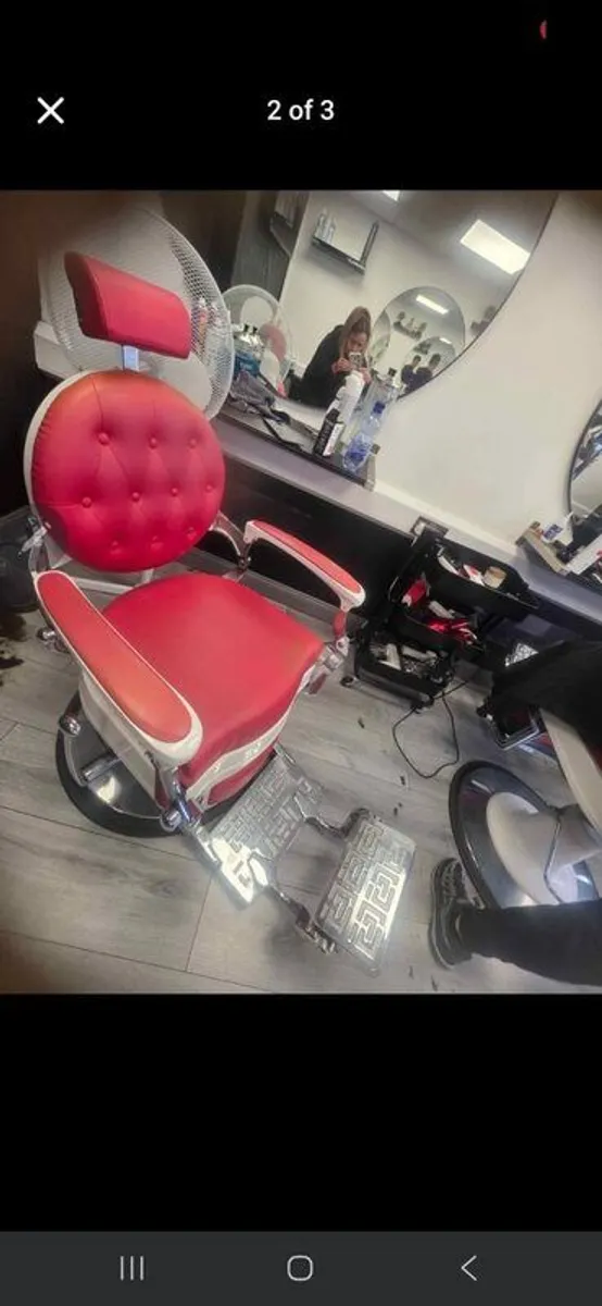 3 Barber chairs - Image 1