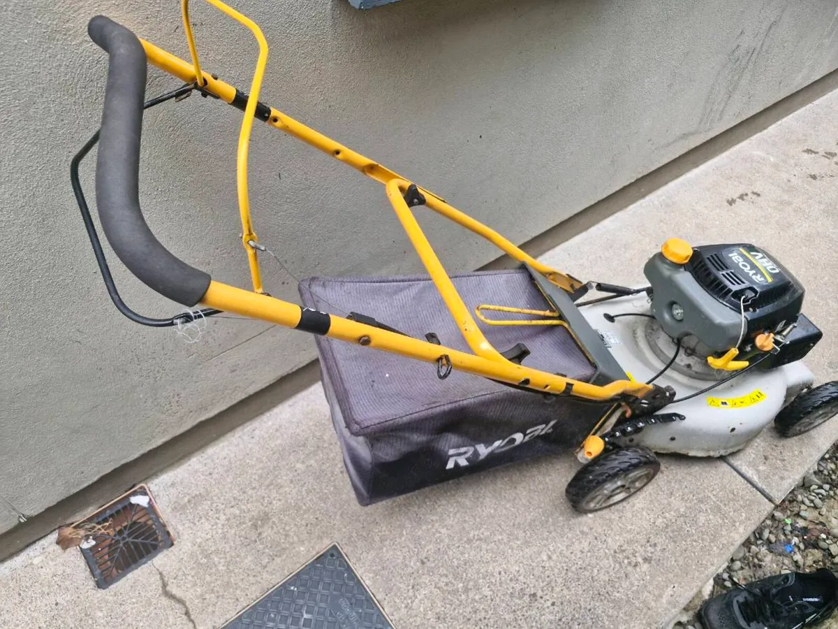 Self drive Lawnmower for sale - Image 2