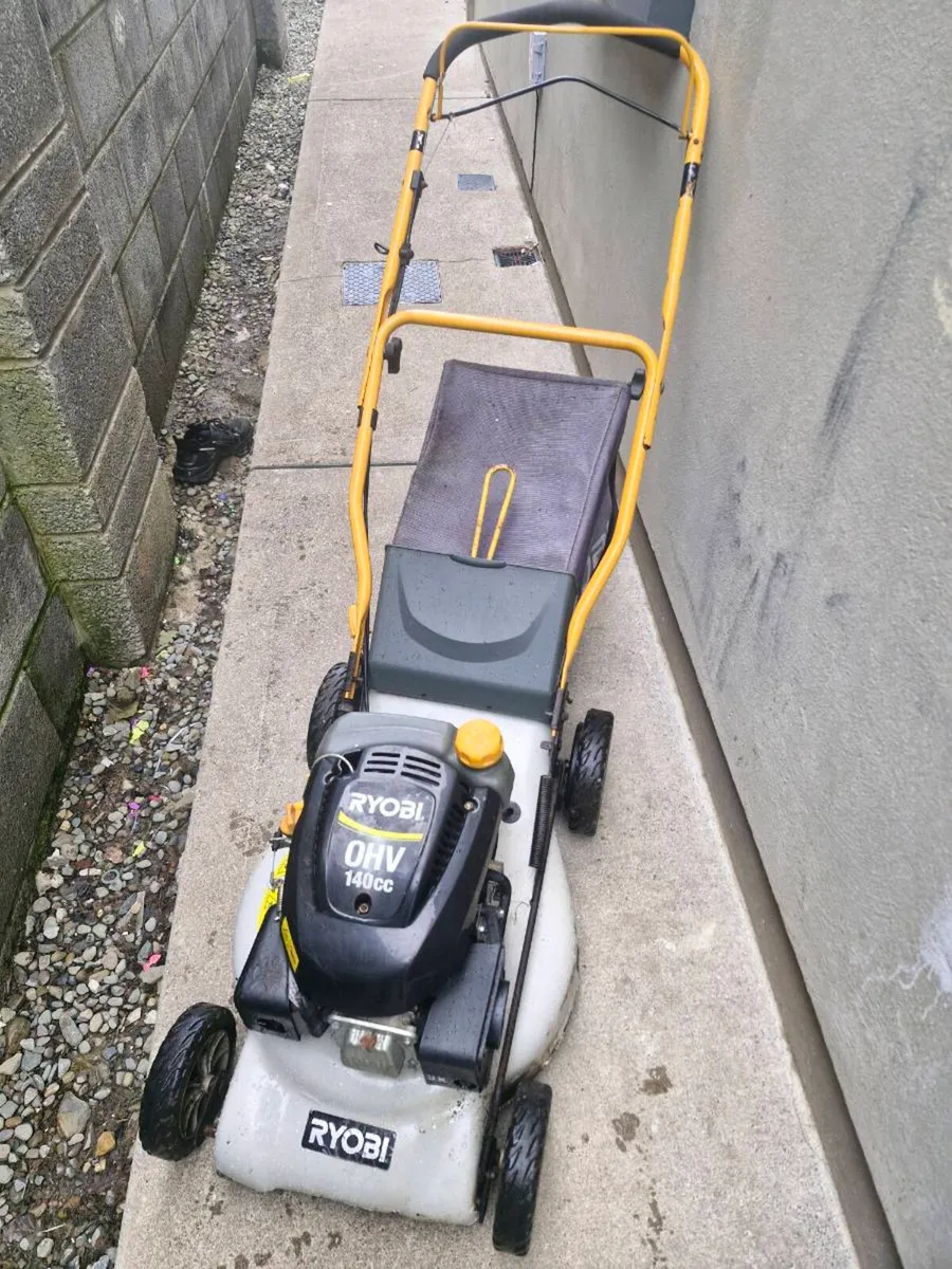 Self drive Lawnmower for sale - Image 3