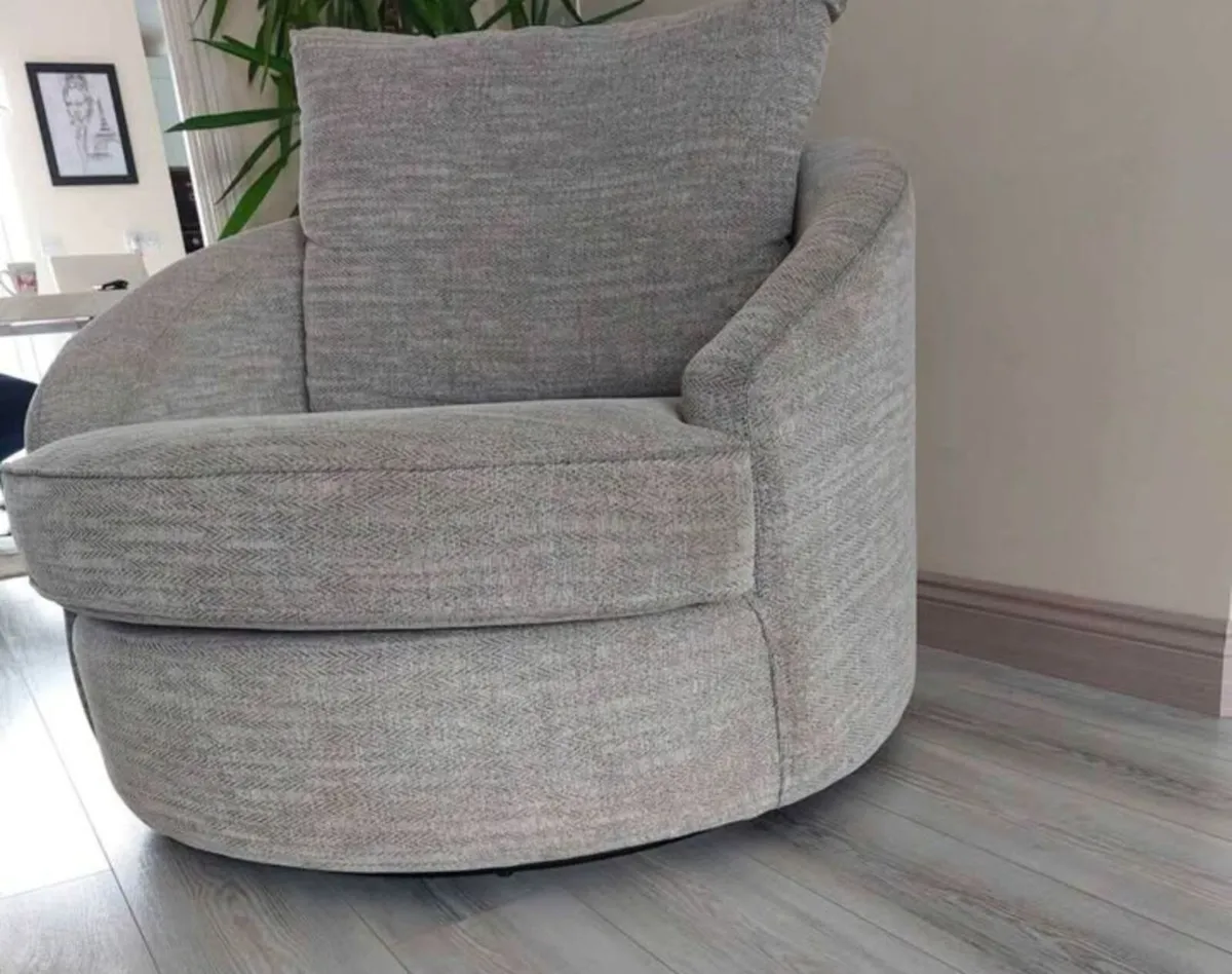 Spinning  sofa chair - Image 2