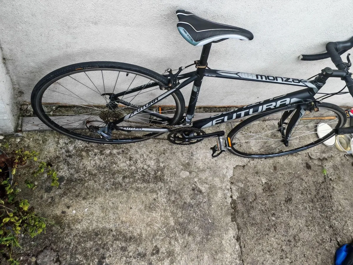 Road Bike - Image 2
