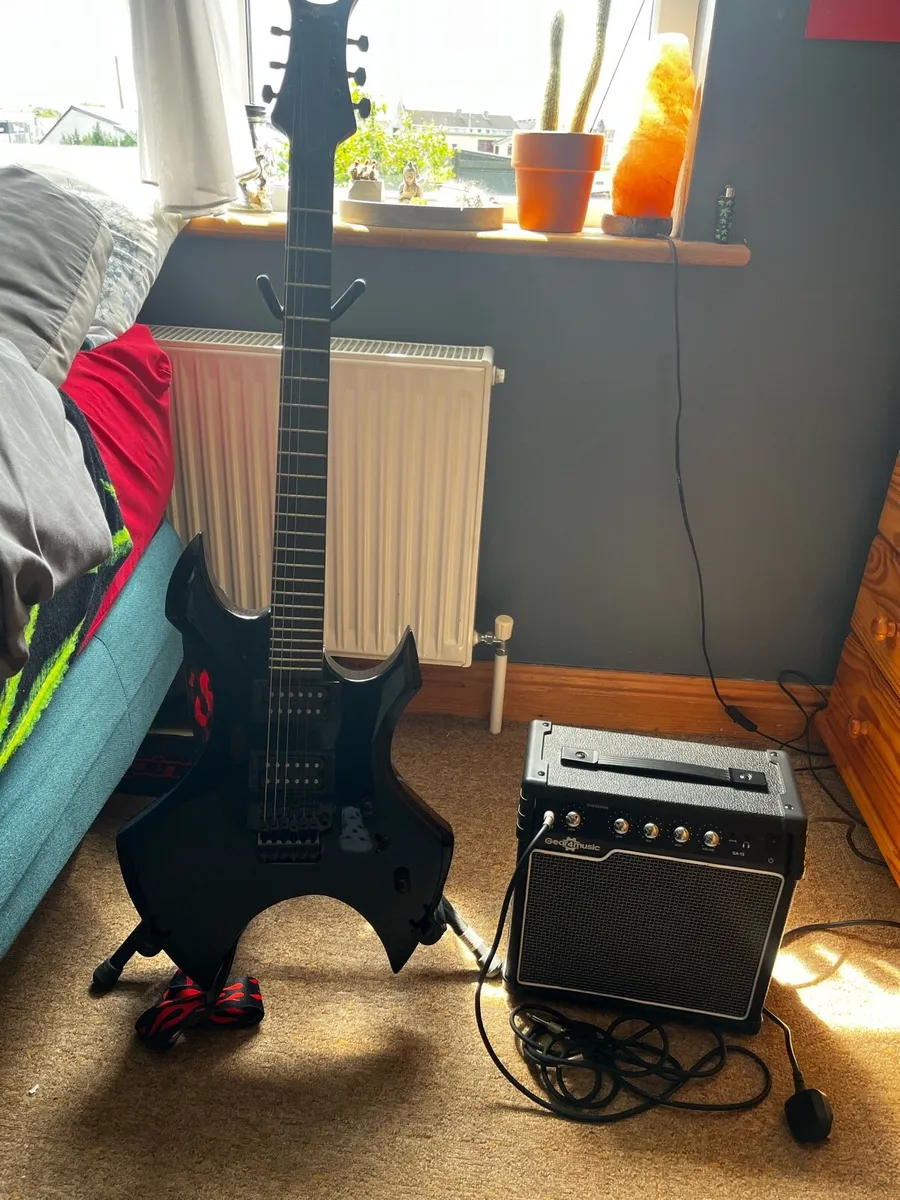 Electric guitar (negotiable) - Image 1