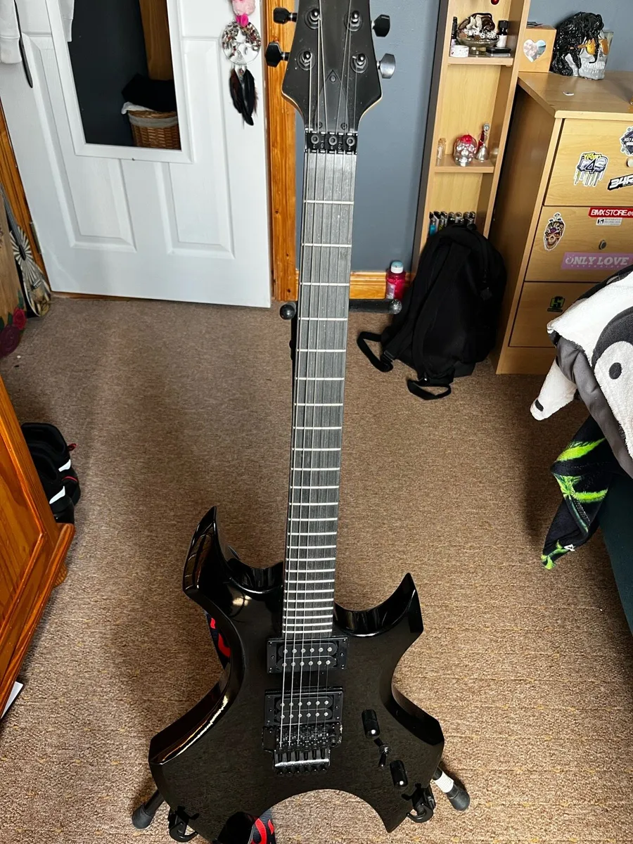 Electric guitar (negotiable) - Image 2