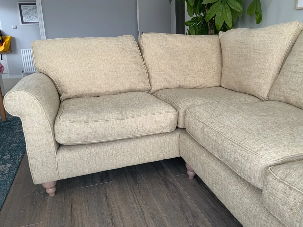 4 Seater Corner Sofa - Image 3
