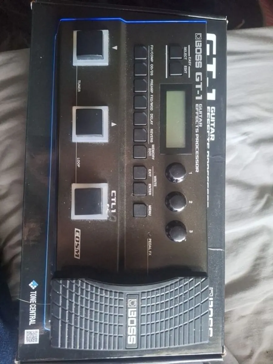 Boss GT-1 Mutli-fx processor - Image 1