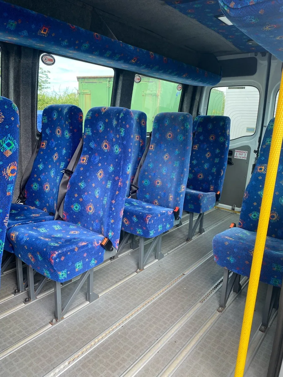 Renault master 14 seater - Image 4