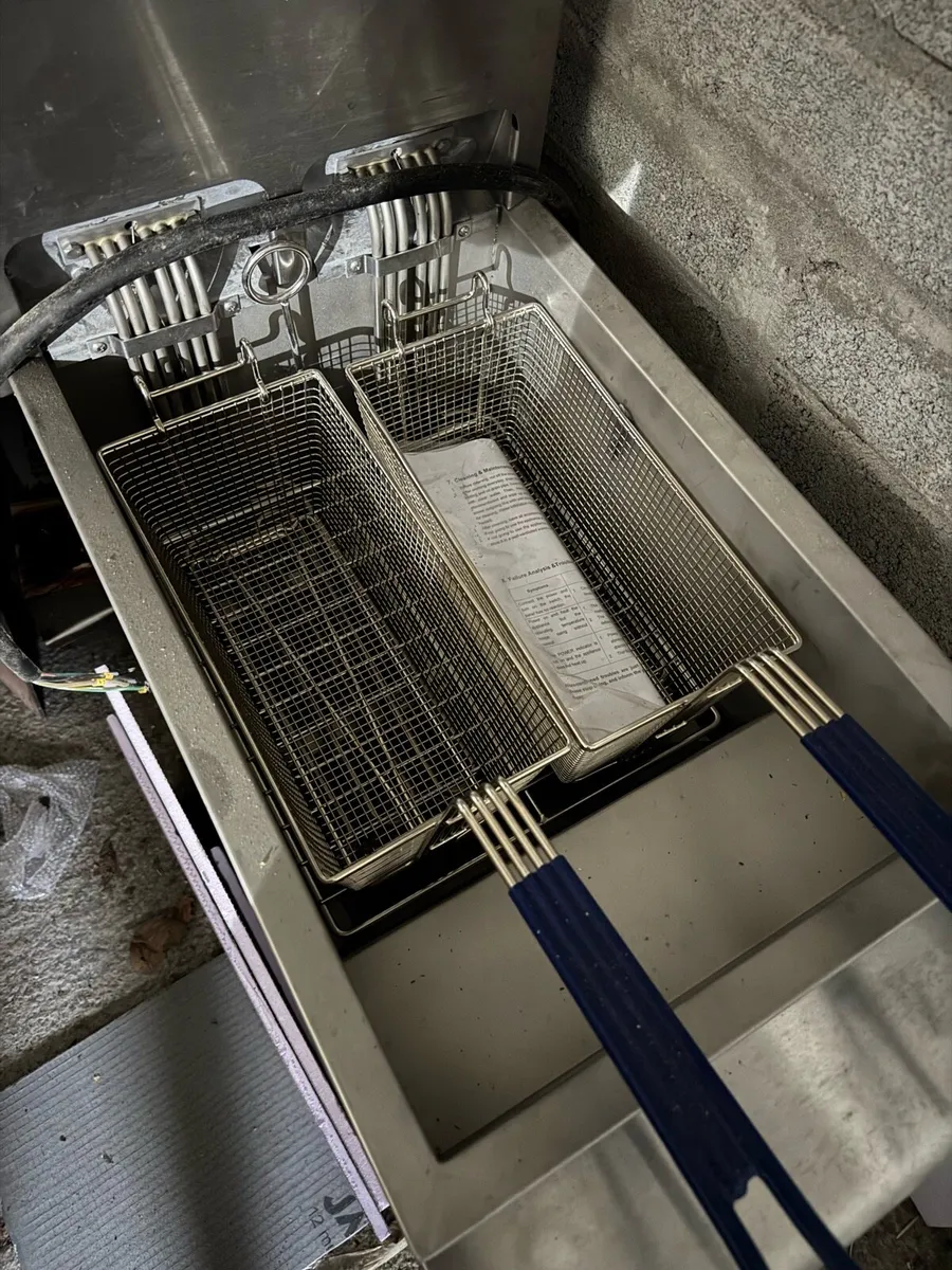 Fryer and more - Image 1