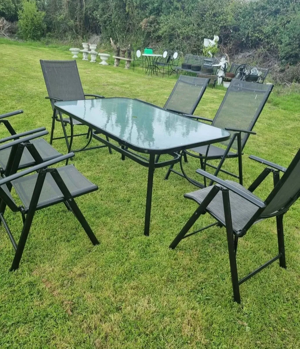 Garden table and 6 recliners - Image 4