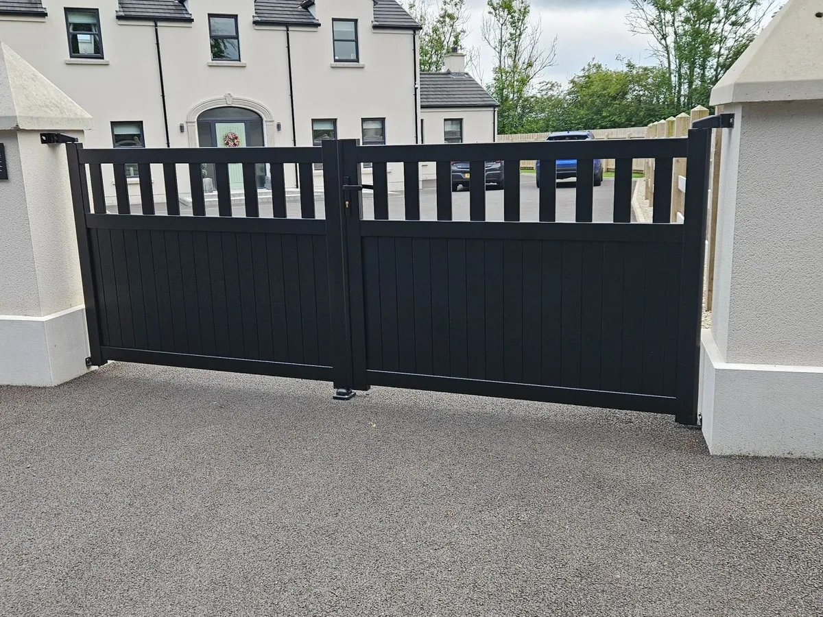 Aluminium Driveway House Entrance Gates - Image 2