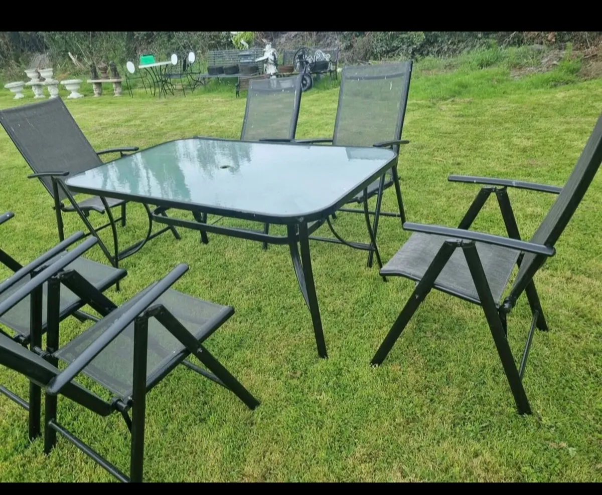 Garden table and 6 recliners - Image 3