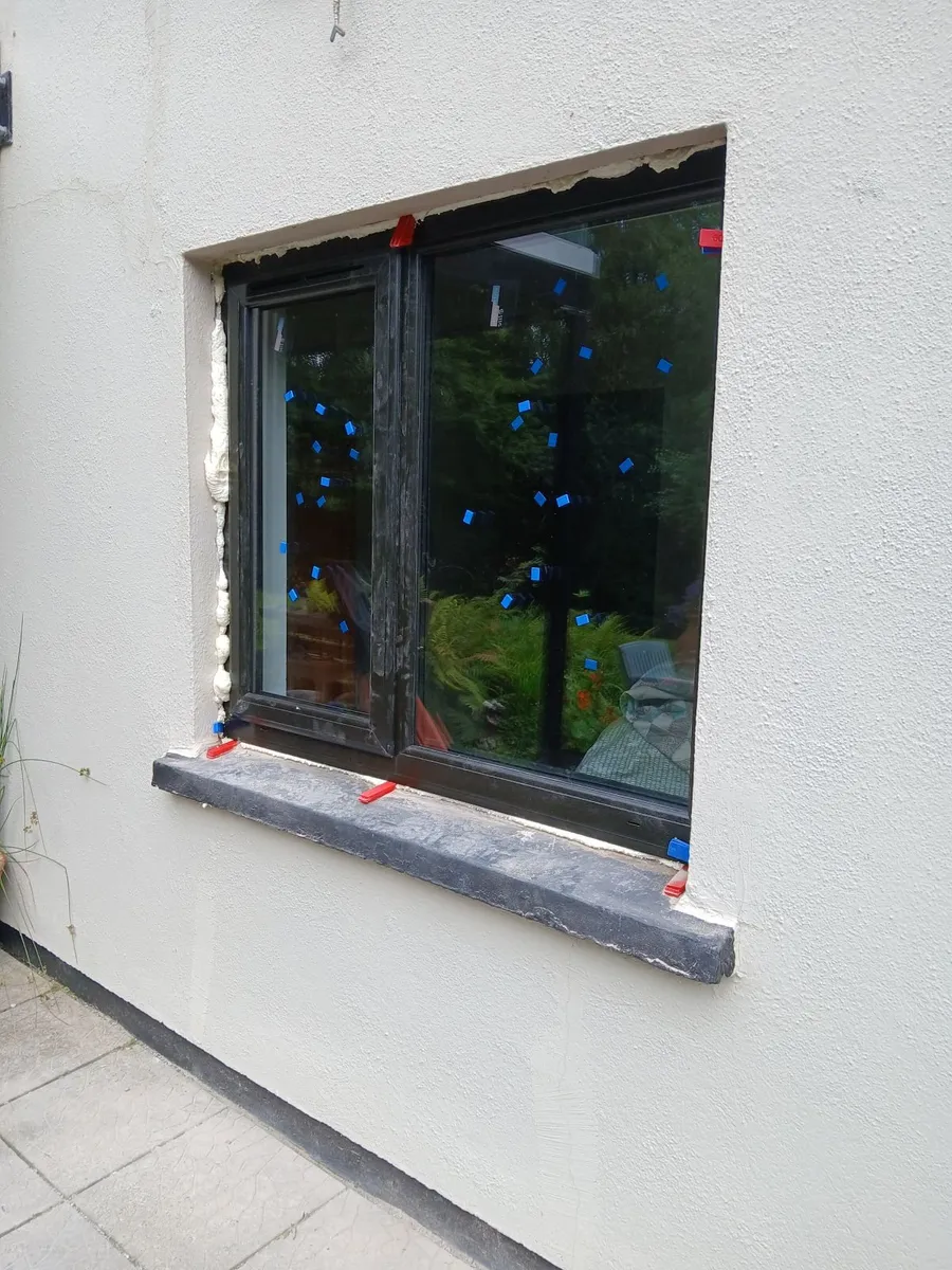 Window fitter - Image 2