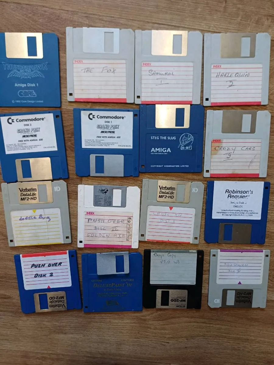Amiga Commodore A600 with 37 games - Image 4