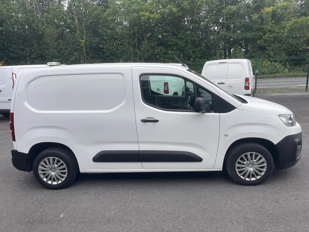 Citroen Berlingo 1.5L Diesel 5 Speed(1 Owner) - Image 4