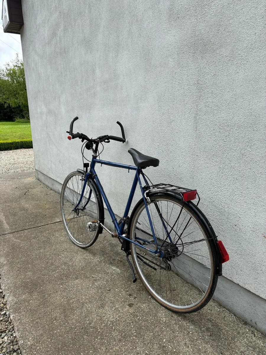 Vintage Touring/City Bike – Navy Blue - Image 3