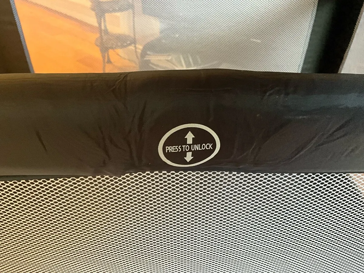 Travel Cot - Image 2