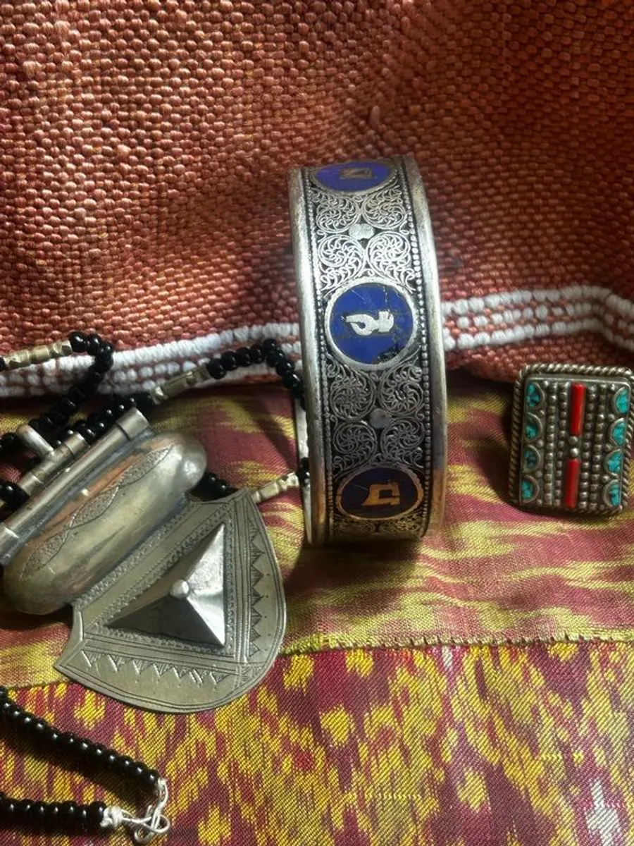 Tribal jewellery x 3 pieces - Image 1