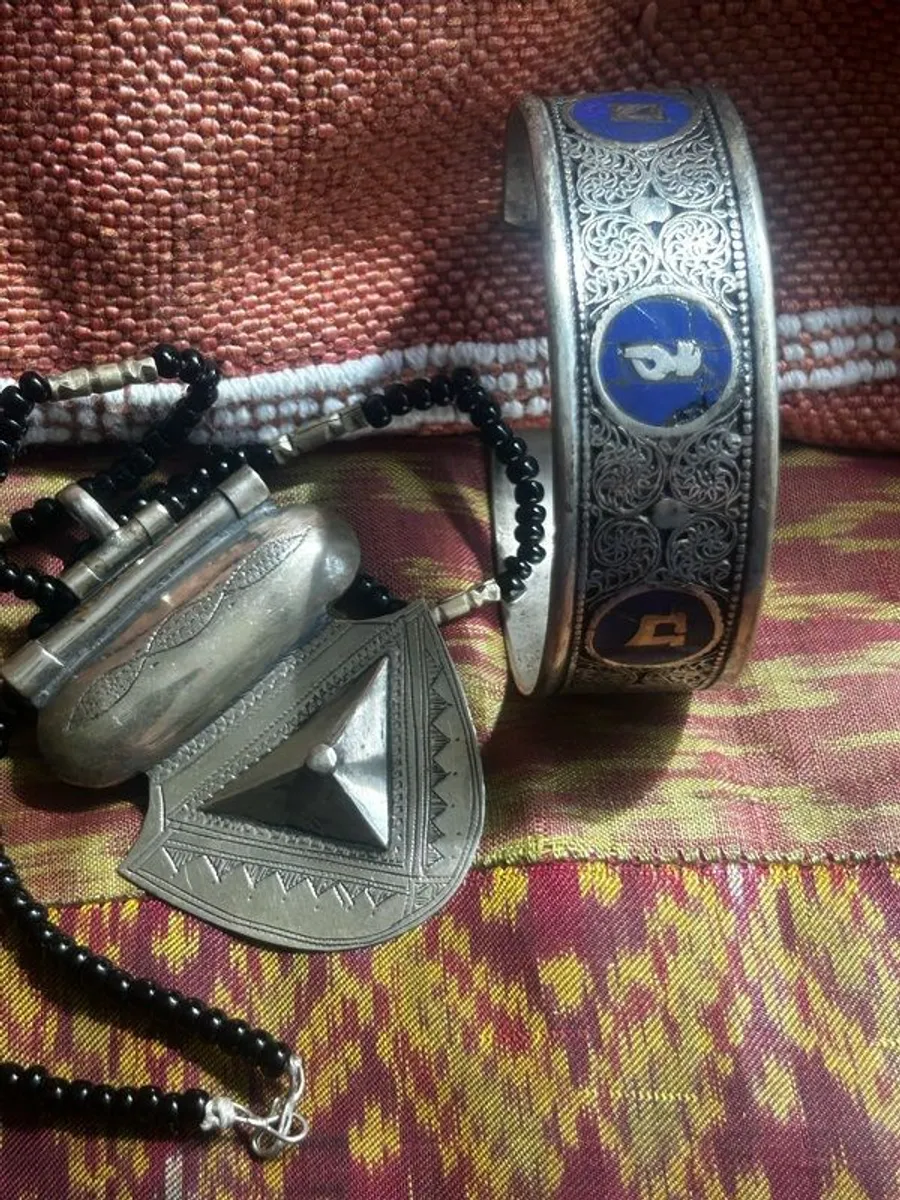Tribal jewellery x 3 pieces - Image 2