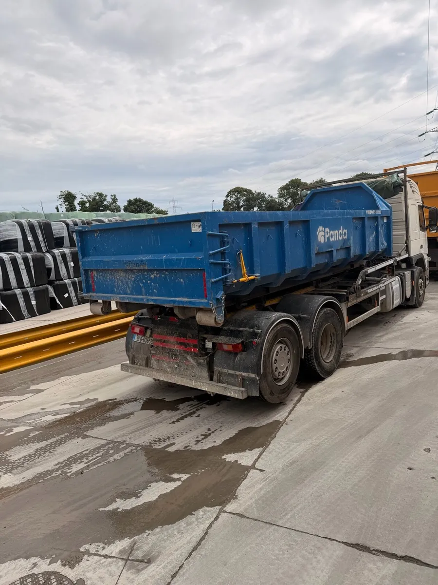 volvo Fm hook loader - Image 4