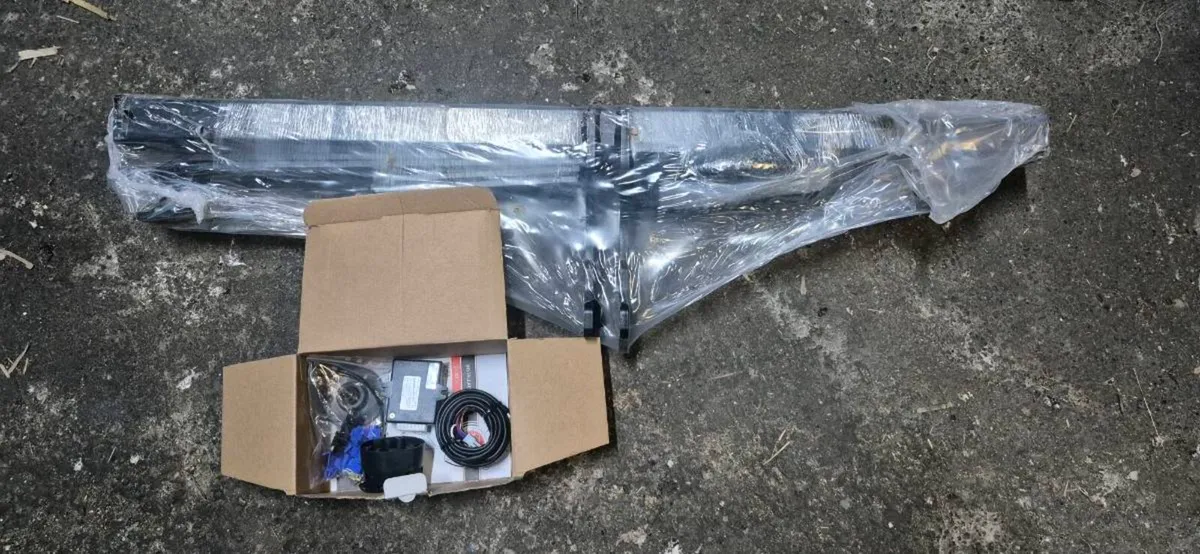 Hitch and Relay Box