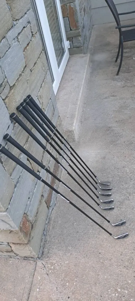 Cobra Aerojet Iron Set - Image 4