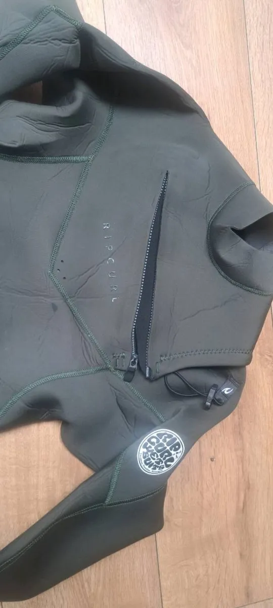 Ripcurl Wetsuit - Image 1