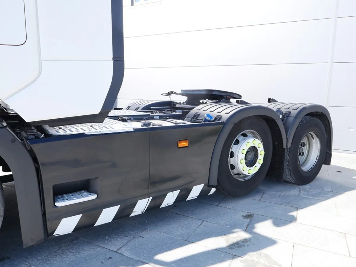 Scania R450 Highline 6x2 - Auto - 2021 - T103238 - Image 4